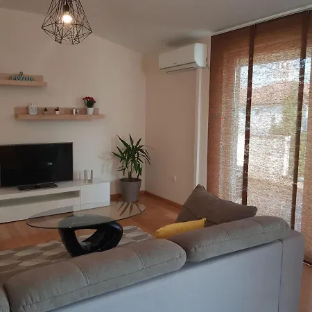 Апартаменты Marino Каштела