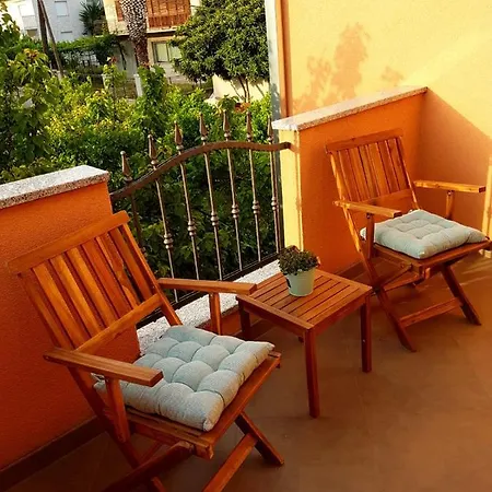 Marino Апартаменты Каштела